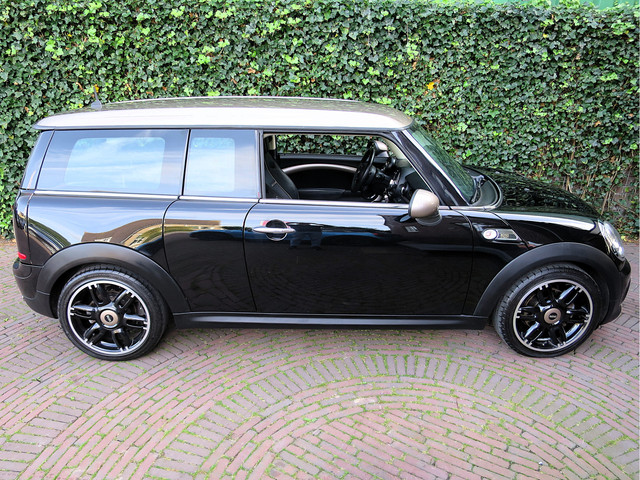 Foto 5 van MINI Clubman 1.6 Cooper BondStreet R55 LCI met Leder, Clima, afn. trekhaak en 17"