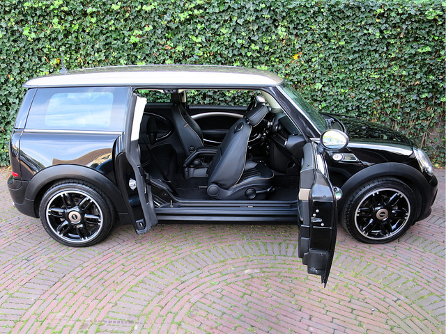 Foto 4 van MINI Clubman 1.6 Cooper BondStreet R55 LCI met Leder, Clima, afn. trekhaak en 17"