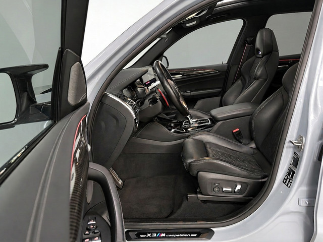 Foto 9 van BMW X3 M Competition 510pk Carbon Pano Acc Lane Laser