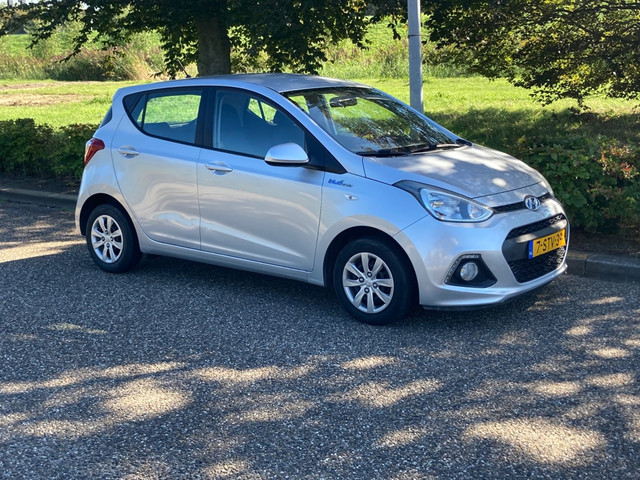 Hyundai I10 1.0i i-Motion Comfort Plus rijklaar incl. nw apk!!