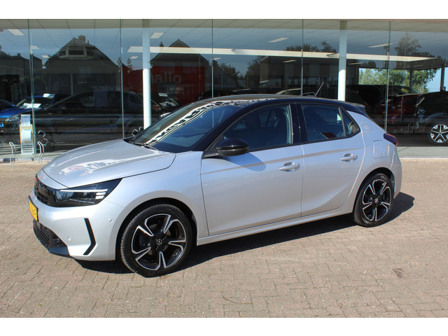 Opel Corsa 1.2-75pk Sport. In nieuwstaat verkerende Opel Corsa ! Autm. airco, cruise control, Apple