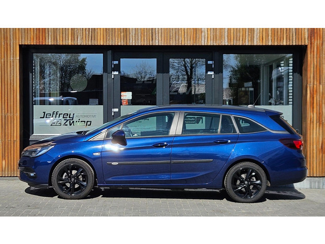 Foto 5 van Opel Astra Sports Tourer 1.2 Edition led. cruise control. lichtmetaal.