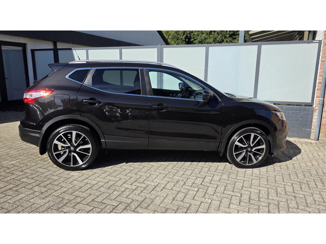 Foto 8 van Nissan Qashqai 1.2 Premier Edition Navi, Camera 360, Panormadak, 18inch, Dodehoek, Topstaat!