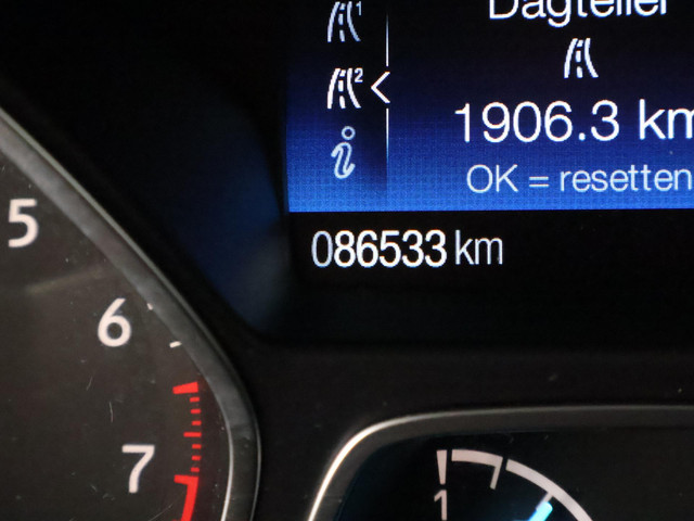 Foto 8 van Ford Kuga 1.5 EcoBoost Trend Ultimate | Navigatie | Trekhaak | Parkeersensoren | Cruise Control |