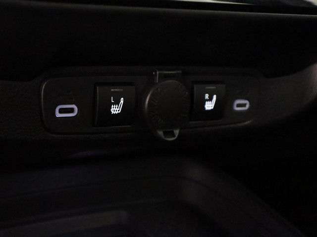 Toyota Aygo X Play | Stoelverwarming | Apple Carplay & AndroidAUTO | Camera |