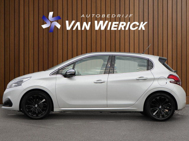 Foto 2 van Peugeot 208 1.2 82PK Tech Edition! | Carplay | Panoramadak | Sportvelgen