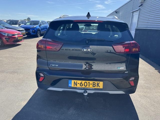 Foto 8 van Kia Niro 1.6 GDi Hybrid Style Edition Schuif/kanteldak, Trekhaak, 1e eign. NL-auto! Navigatie, Achte