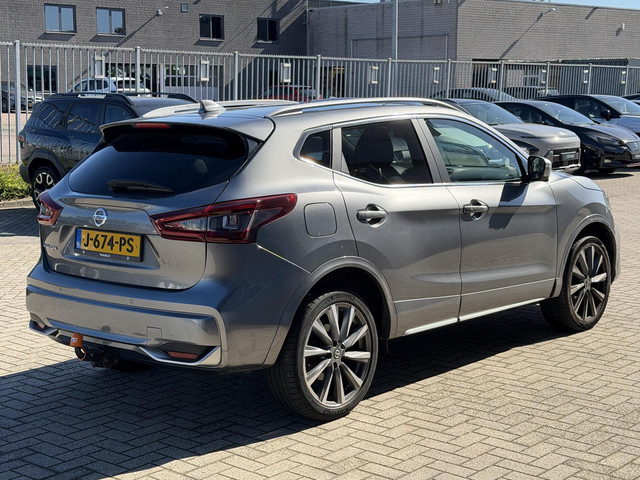 Foto 4 van Nissan Qashqai 1.3 DIG-T Tekna + | BOSE | Leder | Trekhaak | Panoramadak | 360° camera | Stoel- en s