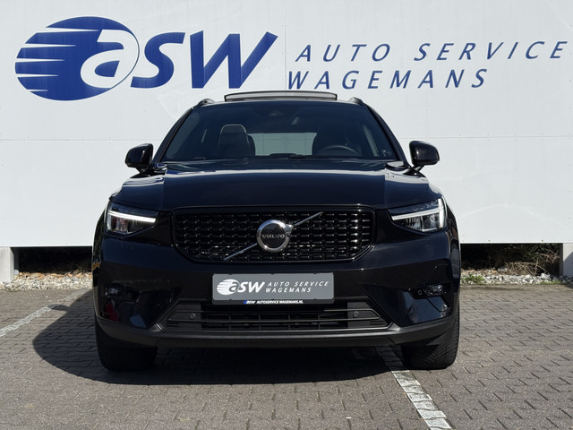Foto 7 van Volvo XC40 1.5 T4 Plug-in hybrid Ultimate Dark | Pano | Memory | H/K Audio | 19 inch