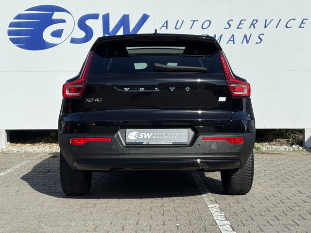 Foto 8 van Volvo XC40 1.5 T4 Plug-in hybrid Ultimate Dark | Pano | Memory | H/K Audio | 19 inch