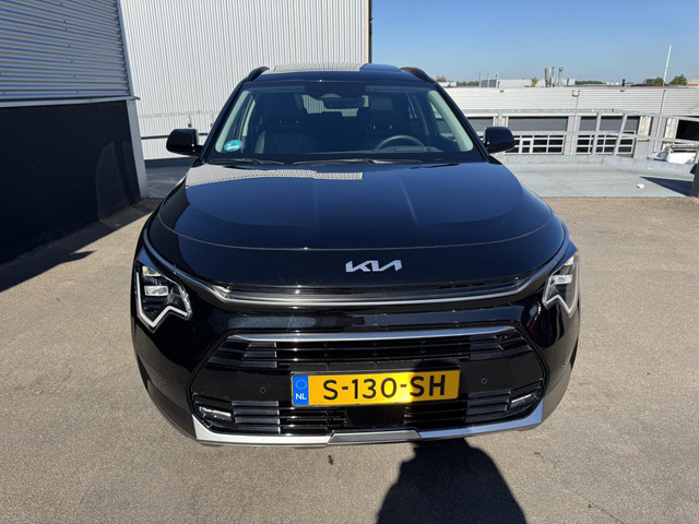 Foto 6 van Kia Niro 1.6 GDi PHEV ExecutiveLine Schuif/kanteldak, Trekhaak, NL-auto, Stoelkoeling- & verwarming,