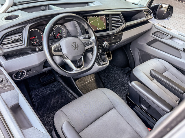Foto 6 van Volkswagen Transporter 2.0 TDI 150PK DSG Bestelwagen L1H1 | 2X SCHUIFDEUR | COMFORTSTOELEN | NAVI |