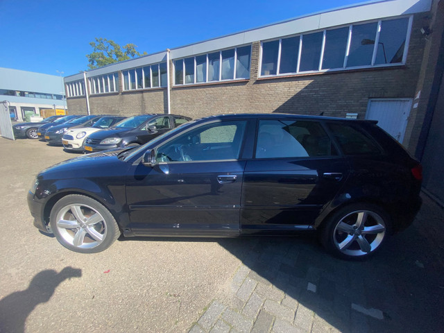 Foto 4 van Audi A3 Sportback 1.4 TFSI Ambition Pro Line S