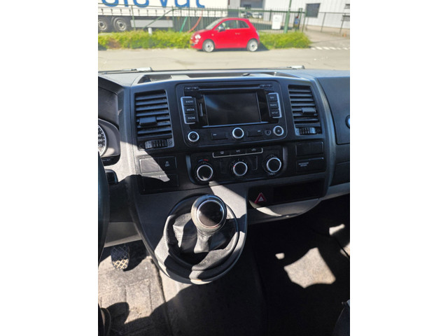 Foto 3 van Volkswagen Transporter 2.0 TDI L1H2