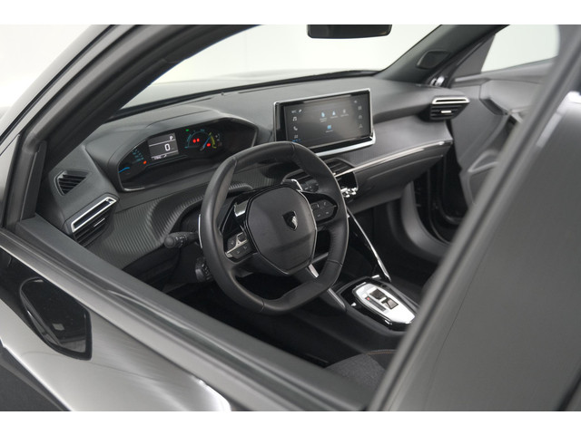 Foto 10 van Peugeot 2008 1.2 Hybrid 136 Style | Apple Carplay | Parkeersensoren | Climate Control