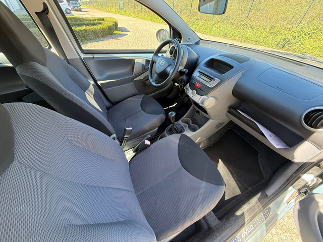 Foto 7 van Toyota Aygo 1.0-12V + NL I NWE KOPPELING I NWE APK I NETTE AUTO I INRUILKOOPJE