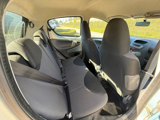 Foto 4 van Toyota Aygo 1.0-12V + NL I NWE KOPPELING I NWE APK I NETTE AUTO I INRUILKOOPJE