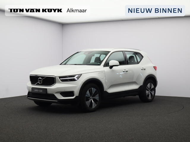 Foto 2 van Volvo XC40 T5 Twin Engine Momentum Pro / Trekhaak / 360 camera / Elektr. bed. achterklep