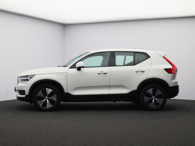 Foto 6 van Volvo XC40 T5 Twin Engine Momentum Pro / Trekhaak / 360 camera / Elektr. bed. achterklep