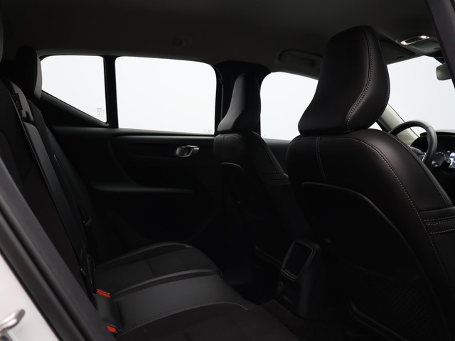 Volvo XC40 T5 Twin Engine Momentum Pro / Trekhaak / 360 camera / Elektr. bed. achterklep