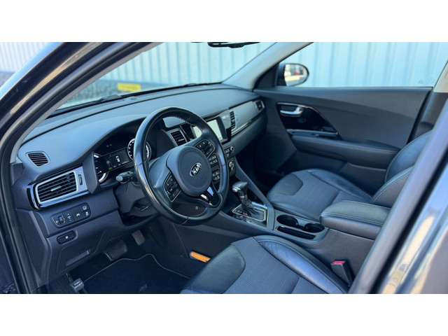 Foto 5 van Kia Niro 1.6 GDi Hybrid DynamicLine Airco/Ecc Leer Navi Camera