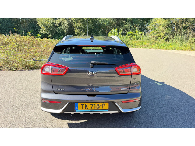 Foto 4 van Kia Niro 1.6 GDi Hybrid DynamicLine Airco/Ecc Leer Navi Camera