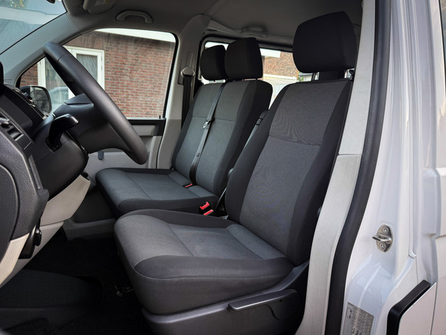 Foto 7 van Volkswagen Transporter Kombi 2.0 TDI L1H1 9 Pers / Airco / All Seas / Gps! ex btw bpm vrij !