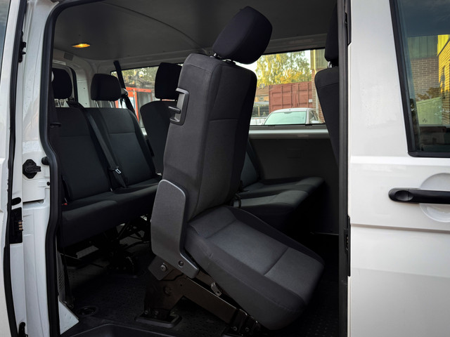 Foto 8 van Volkswagen Transporter Kombi 2.0 TDI L1H1 9 Pers / Airco / All Seas / Gps! ex btw bpm vrij !
