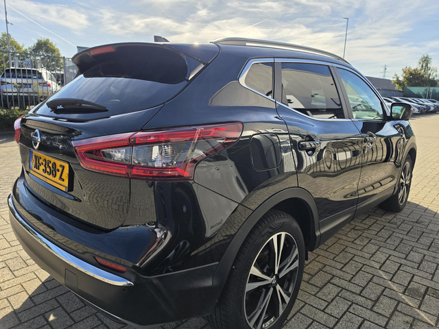 Foto 8 van Nissan Qashqai 1.3 DIG-T N-Connecta | Panoramadak | 360° Camera | Trekhaak |