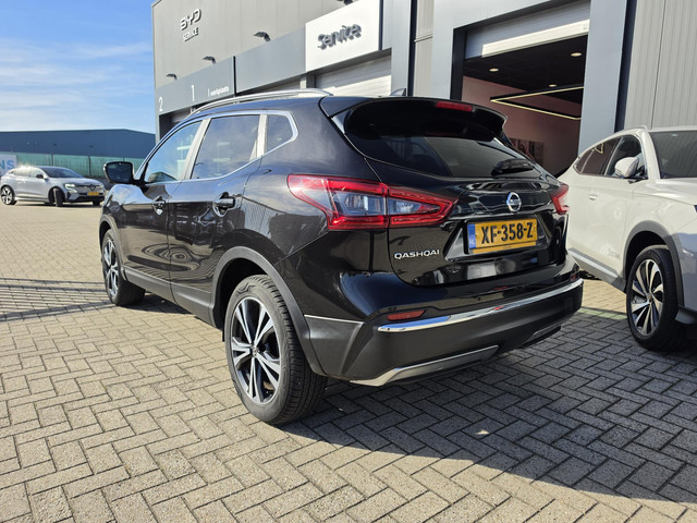 Foto 3 van Nissan Qashqai 1.3 DIG-T N-Connecta | Panoramadak | 360° Camera | Trekhaak |