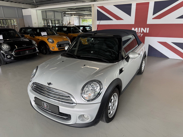 Foto 10 van Mini Cabrio 1.6 Cooper Pepper ( 6 MAANDEN GARANTIE )