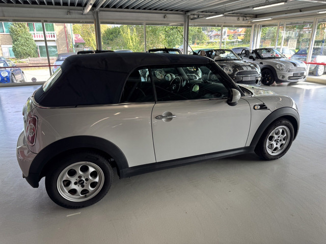 Foto 9 van Mini Cabrio 1.6 Cooper Pepper ( 6 MAANDEN GARANTIE )
