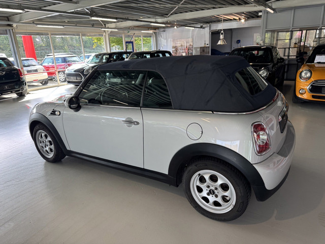 Foto 4 van Mini Cabrio 1.6 Cooper Pepper ( 6 MAANDEN GARANTIE )