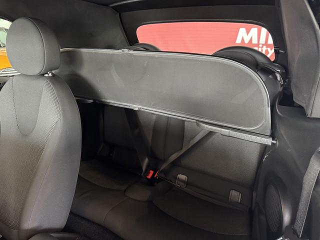 Mini Cabrio 1.6 Cooper Pepper ( 6 MAANDEN GARANTIE )