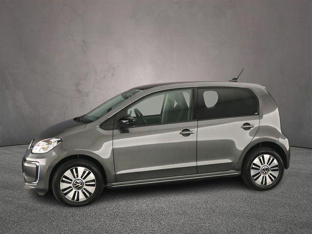 Foto 10 van Volkswagen e-Up! Style 83pk Automaat Achteruitrijcamera, Cruise control, Stoelverwarming, Parkeersen