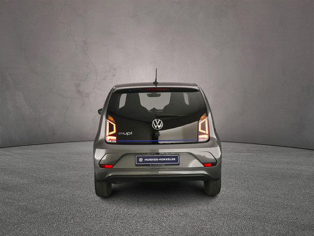 Foto 5 van Volkswagen e-Up! Style 83pk Automaat Achteruitrijcamera, Cruise control, Stoelverwarming, Parkeersen