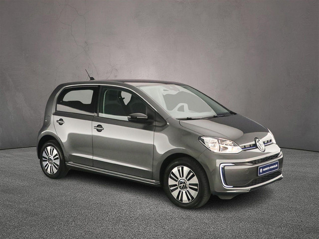 Foto 8 van Volkswagen e-Up! Style 83pk Automaat Achteruitrijcamera, Cruise control, Stoelverwarming, Parkeersen
