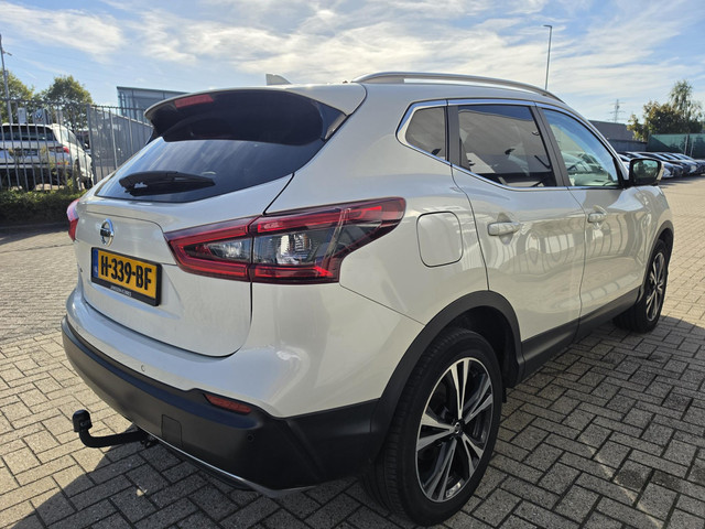 Foto 6 van Nissan Qashqai 1.3 DIG-T N-Connecta  | Panoramadak | 360° Camera | Trekhaak |