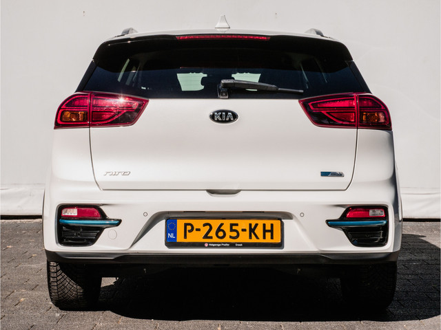 Foto 9 van Kia e-Niro Edition 64 kWh SOH 100% Camera/ Carplay/ Navigatie/ Adapt. cruise/ Half leer/ Dab