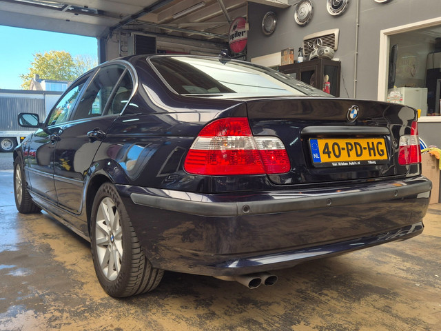 Foto 4 van BMW 3-serie 325i Special Edition *153000KM* NL auto