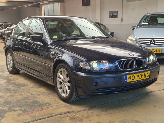Foto 6 van BMW 3-serie 325i Special Edition *153000KM* NL auto