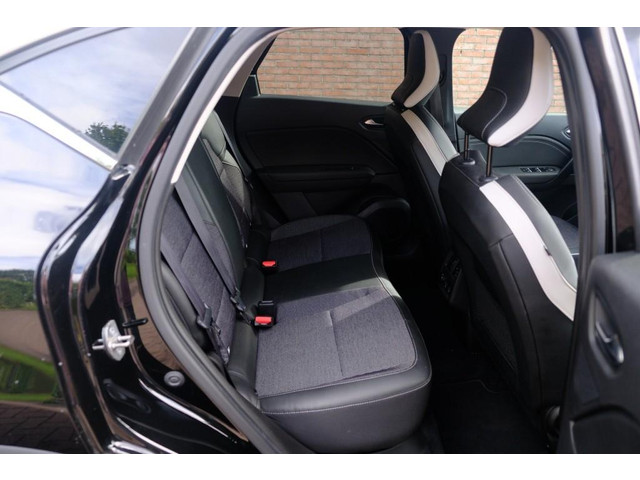 Foto 4 van Renault Captur 1.0 TCe 90pk Techno - Apple CarPlay - Achteruitrijcamera - Navigatiesysteem - Cruise