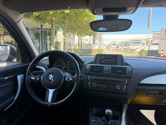 Foto 3 van BMW 1-serie 116i l CLIMA l PDC V/A l STOELVERWARMING