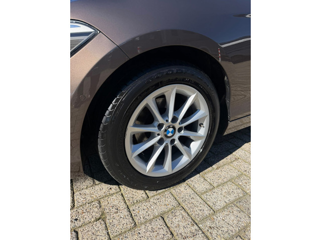 Foto 6 van BMW 1-serie 116i l CLIMA l PDC V/A l STOELVERWARMING
