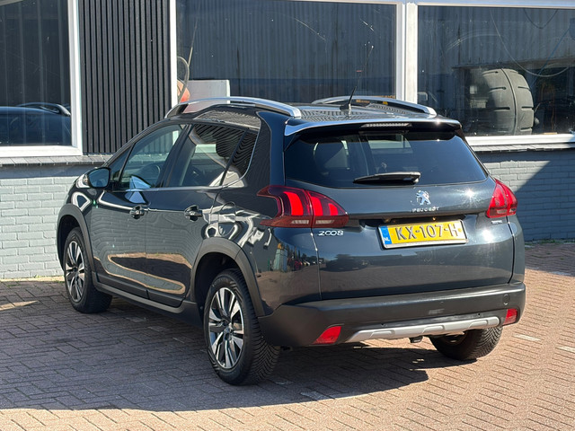 Foto 8 van Peugeot 2008 1.2 PureTech Allure / Pano / Riem VV / Leder