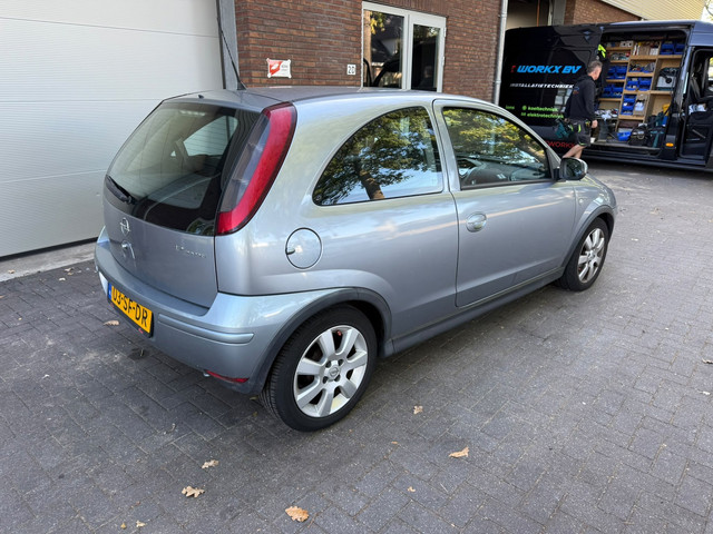 Foto 4 van Opel Corsa 1.2-16V Silverline|AIRCO|LEUKE AUTO