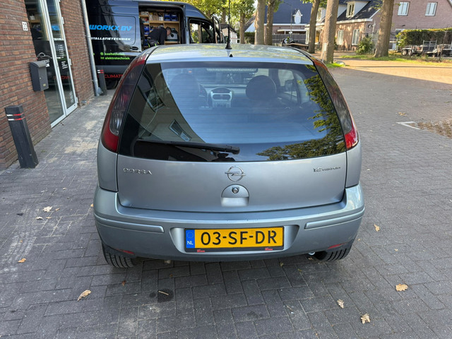 Foto 5 van Opel Corsa 1.2-16V Silverline|AIRCO|LEUKE AUTO