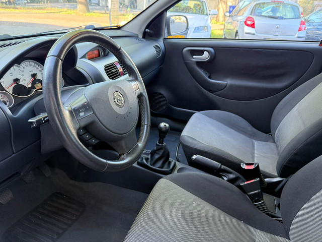 Foto 8 van Opel Corsa 1.2-16V Silverline|AIRCO|LEUKE AUTO