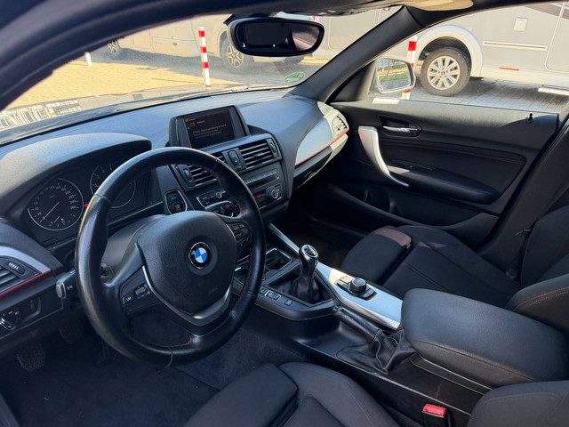 Foto 10 van BMW 1-serie 116i l LM VELGEN l CLIMATRONIC l STOELVERWARMING