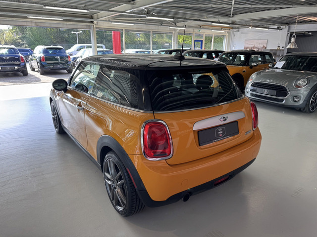 Foto 6 van Mini 3-Deurs 1.5 Cooper Chili Serious Business ( 6 MAANDEN GARANTIE )